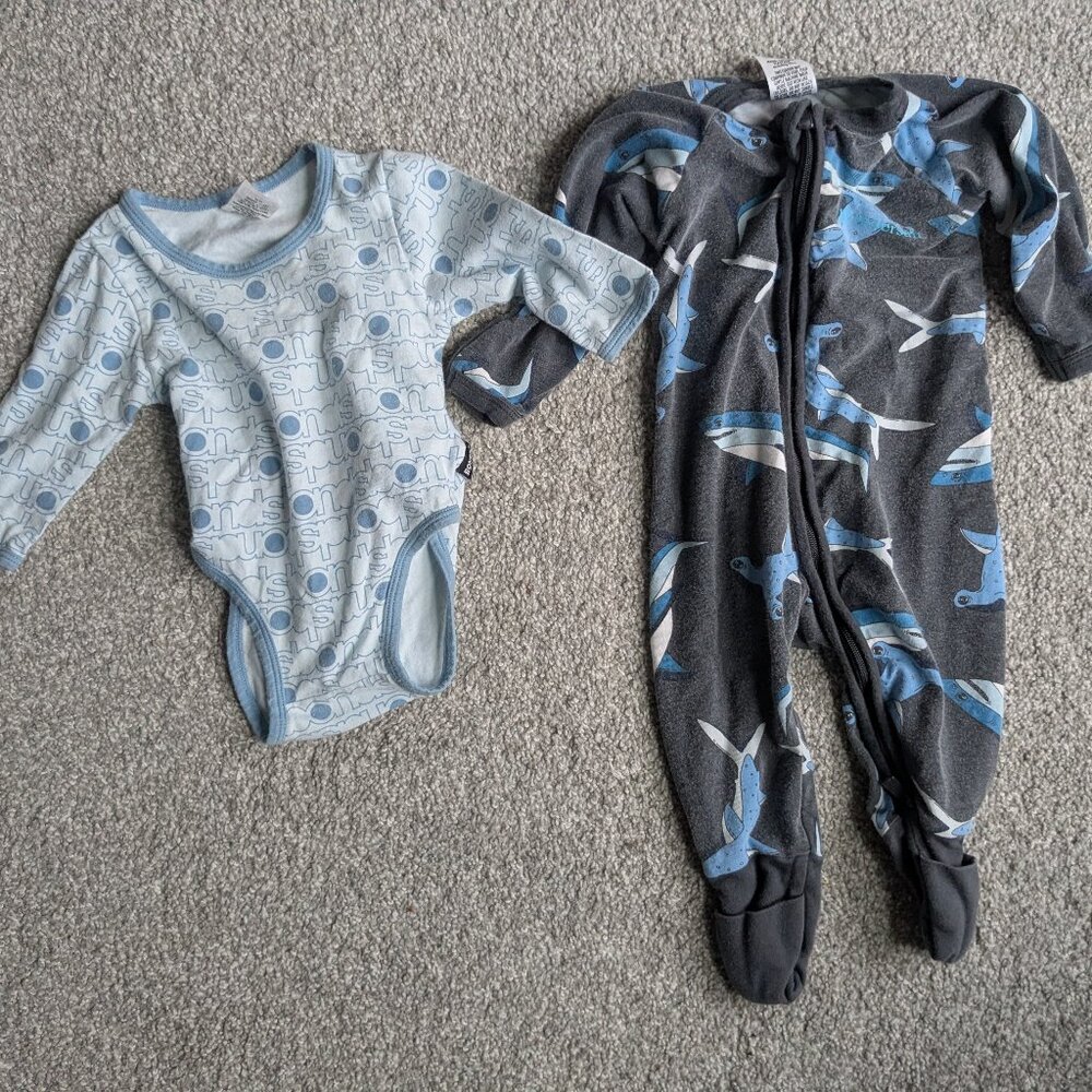 Bonds and parade 0-3 months bundle